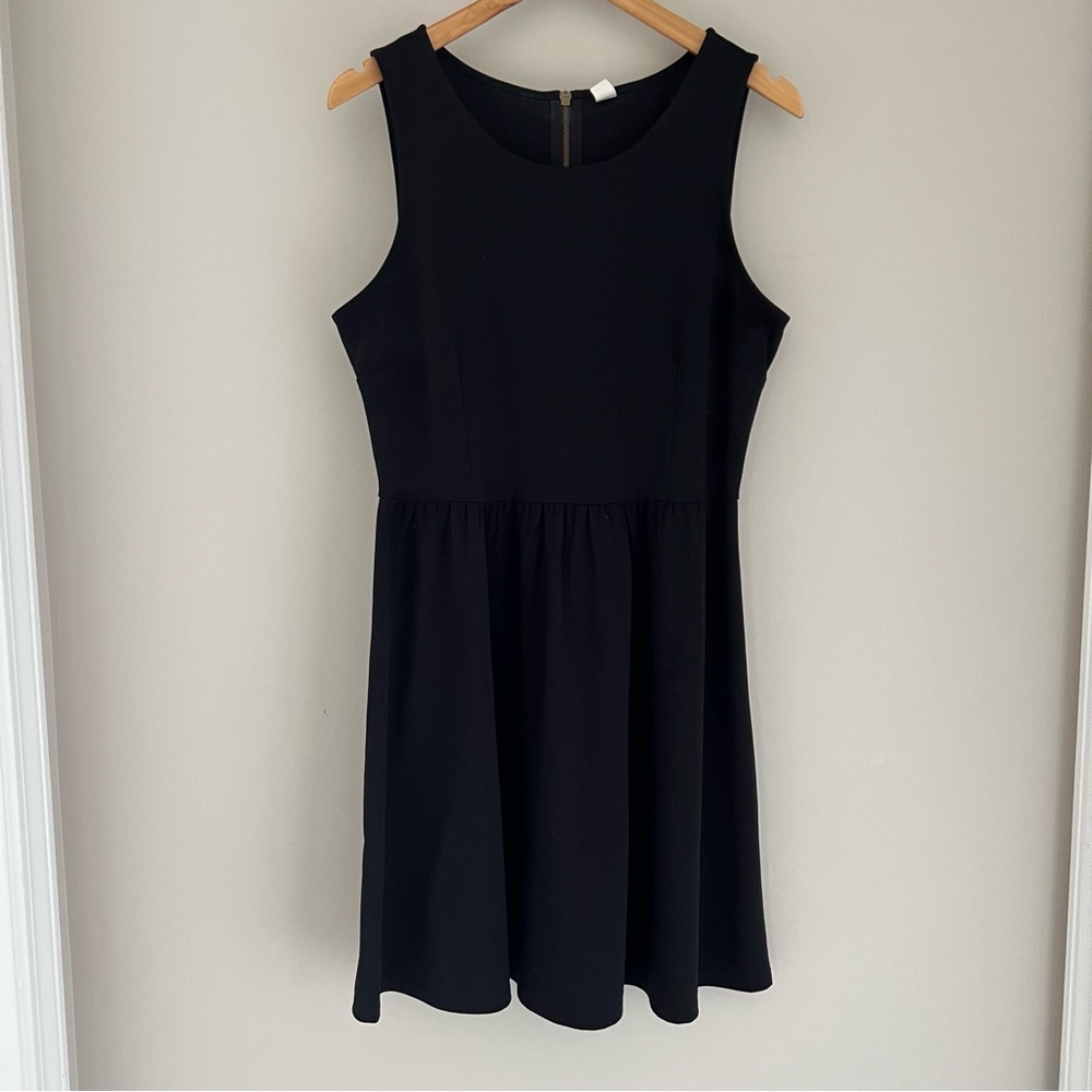 Old Navy black sleeveless business casual dress